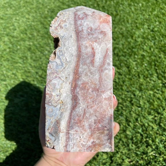 Lace Agate Tower - Picture 4 of 10